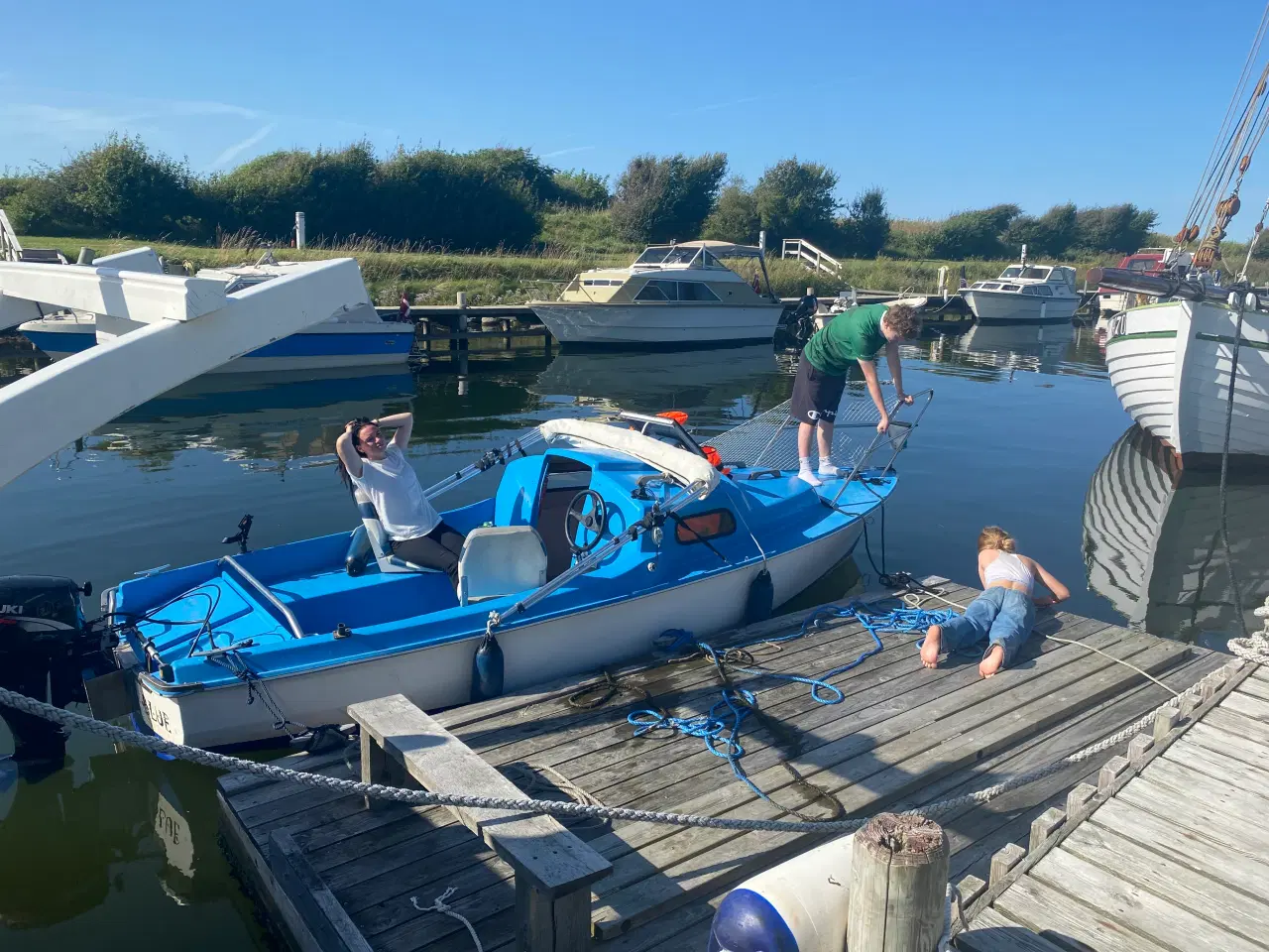 Billede 10 - Båd med trailer og motor 15hk 4 takt