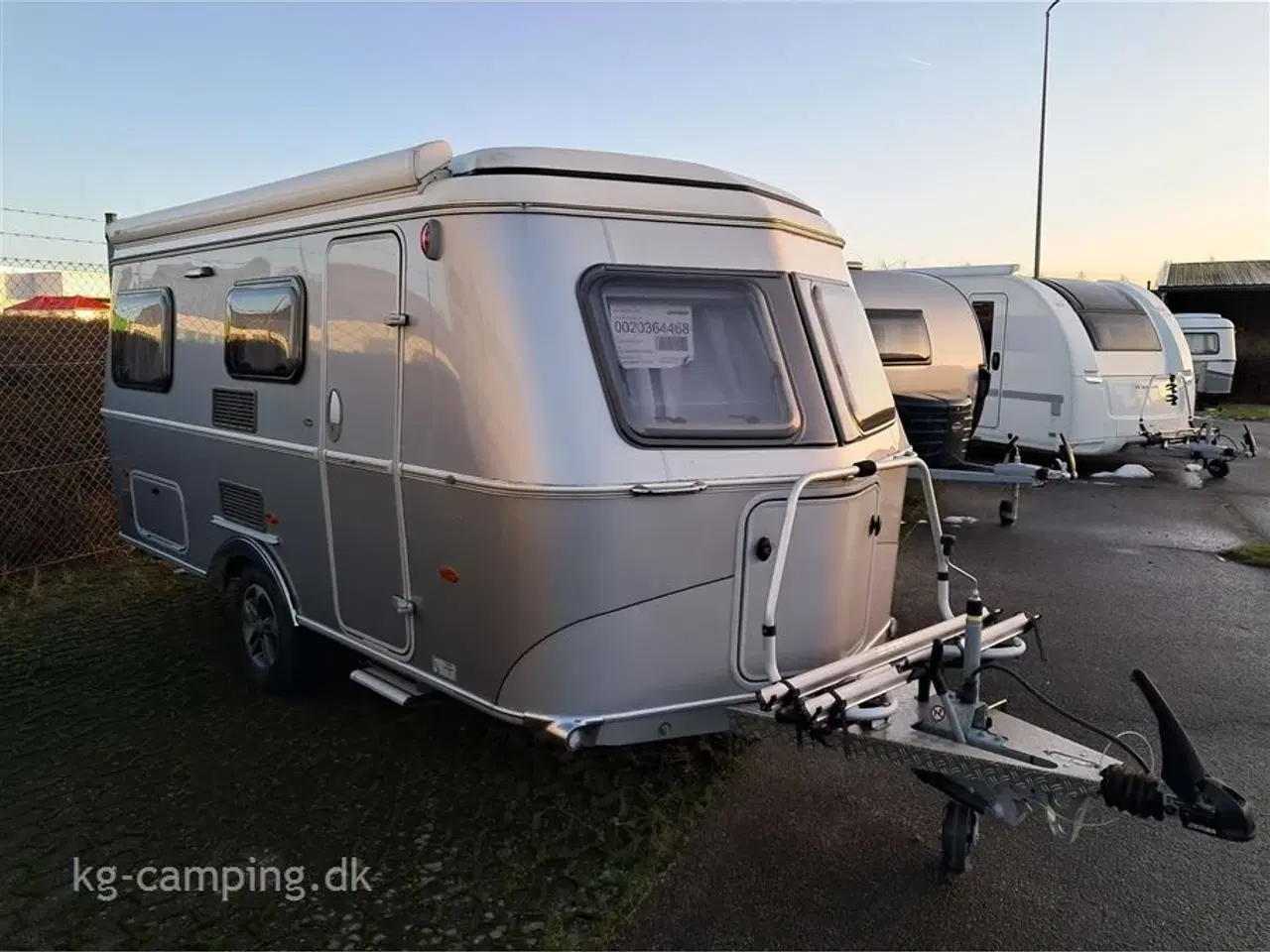 Billede 1 - 2023 - Eriba Touring 542 Legend   TILBUD nu nedsat med kr. 23.400,- | Populær rejsevogn. Spækket med ekstraudstyr!