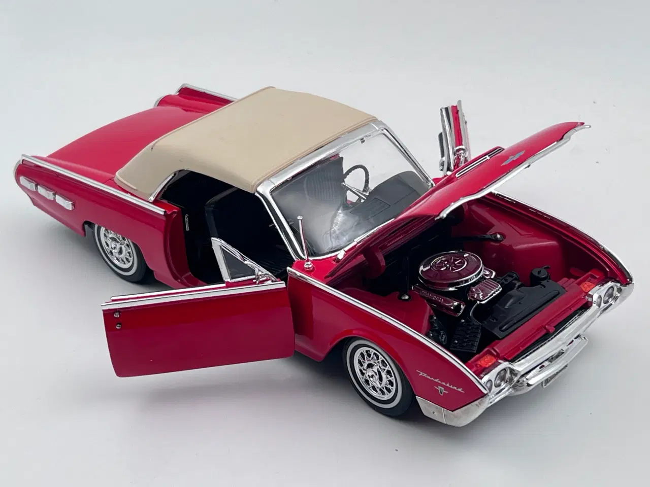 Billede 5 - 1962 Ford Thunderbird Sports Roadster 1:18 