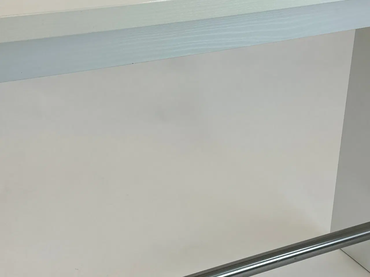 Billede 6 - Hvidt Højbord (m. fodstøtte)