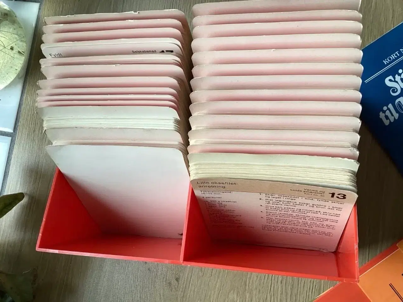 Billede 6 - Hjemmets opskrifter i kasse/boks