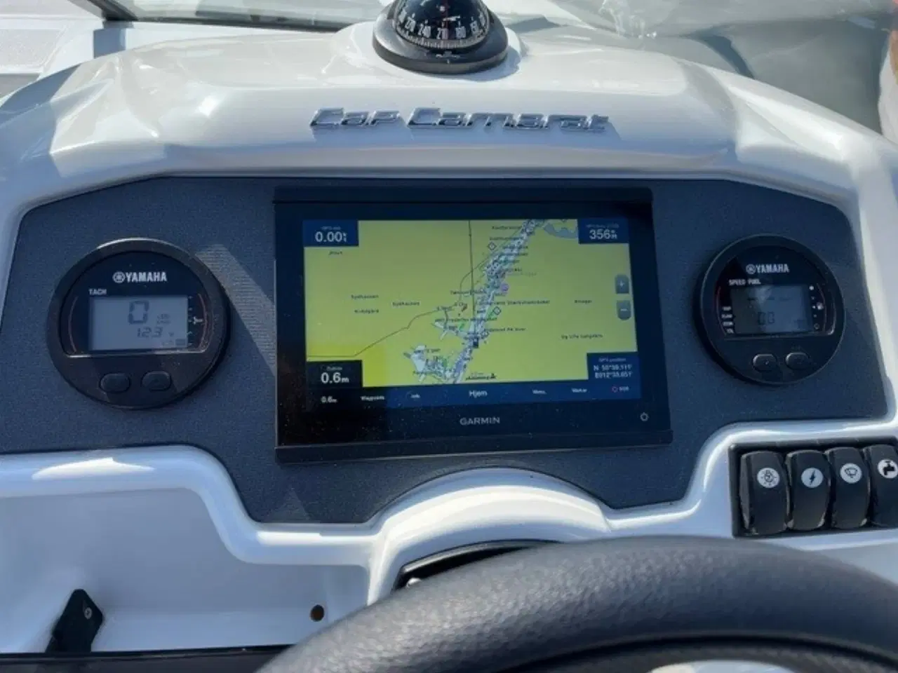 Billede 9 - Jeanneau 6.5 DC - 175 HK Yamaha/Udstyr