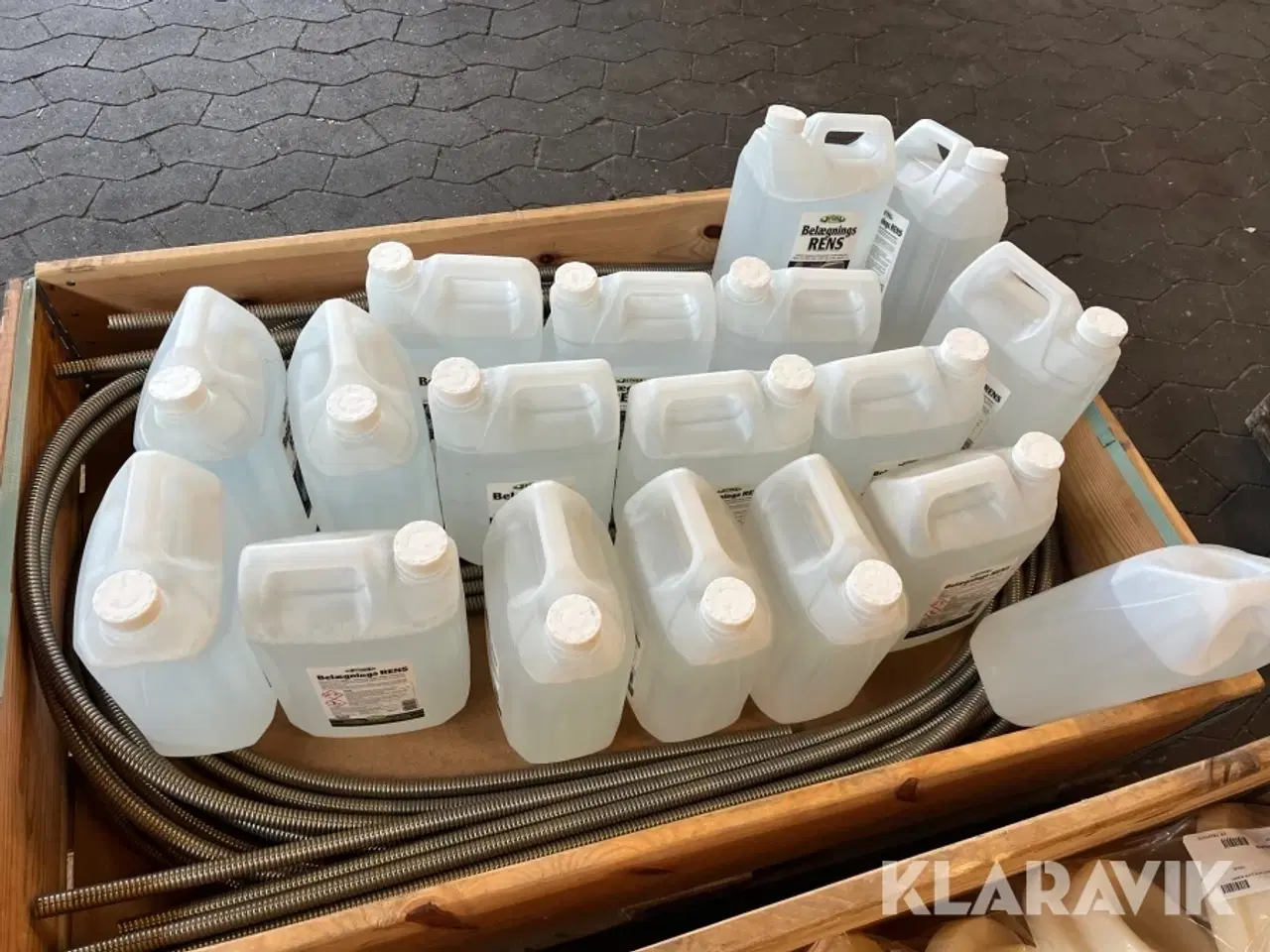 Billede 3 - Lot - belægningsrens, wire guide system og kabelbeskyttere - 2 paller