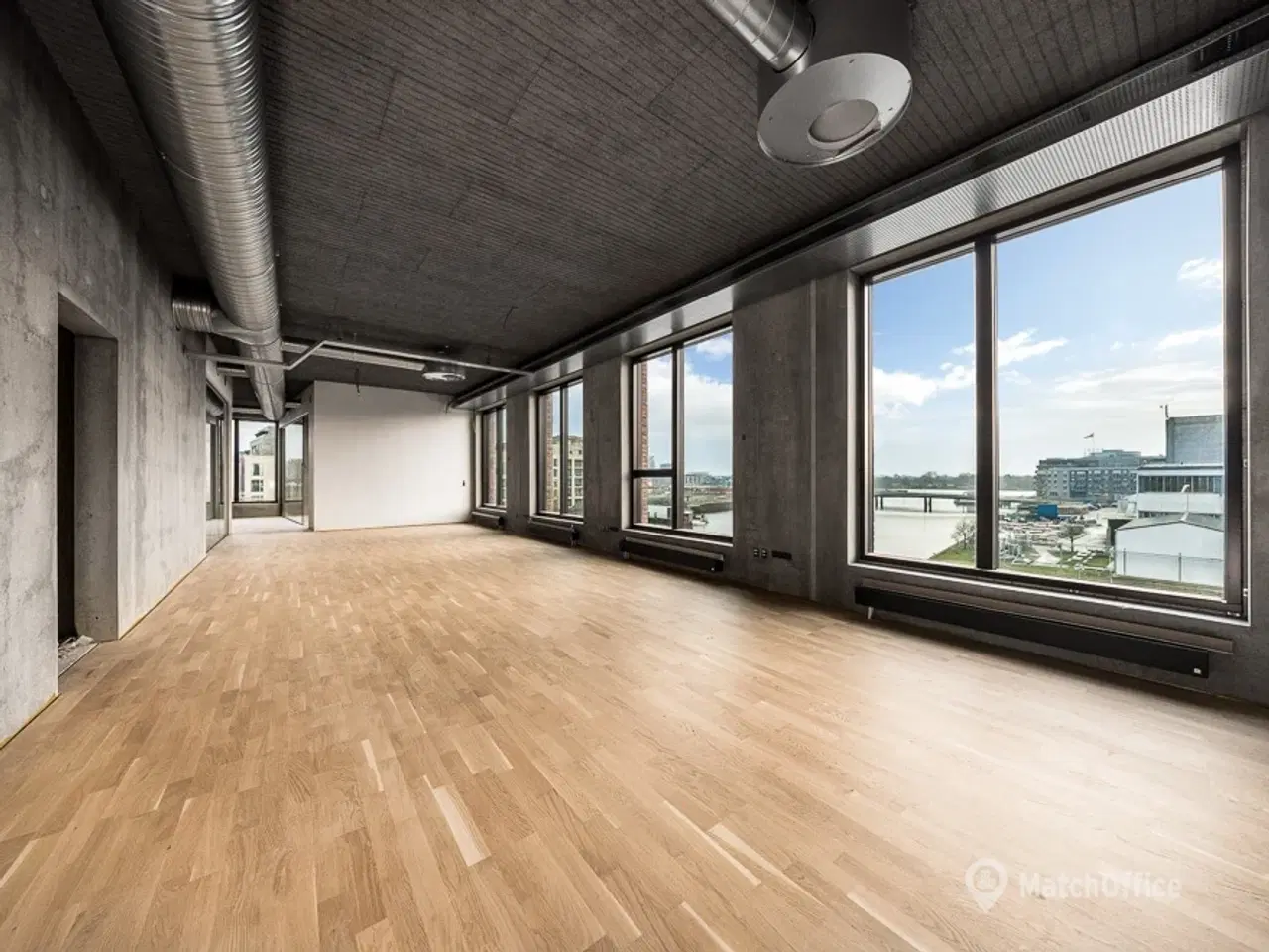 Billede 8 - 1.101 m² KONTOR MED FÆLLES KANTINE OG MØDECENTER - OG VANDUDSIGT!
