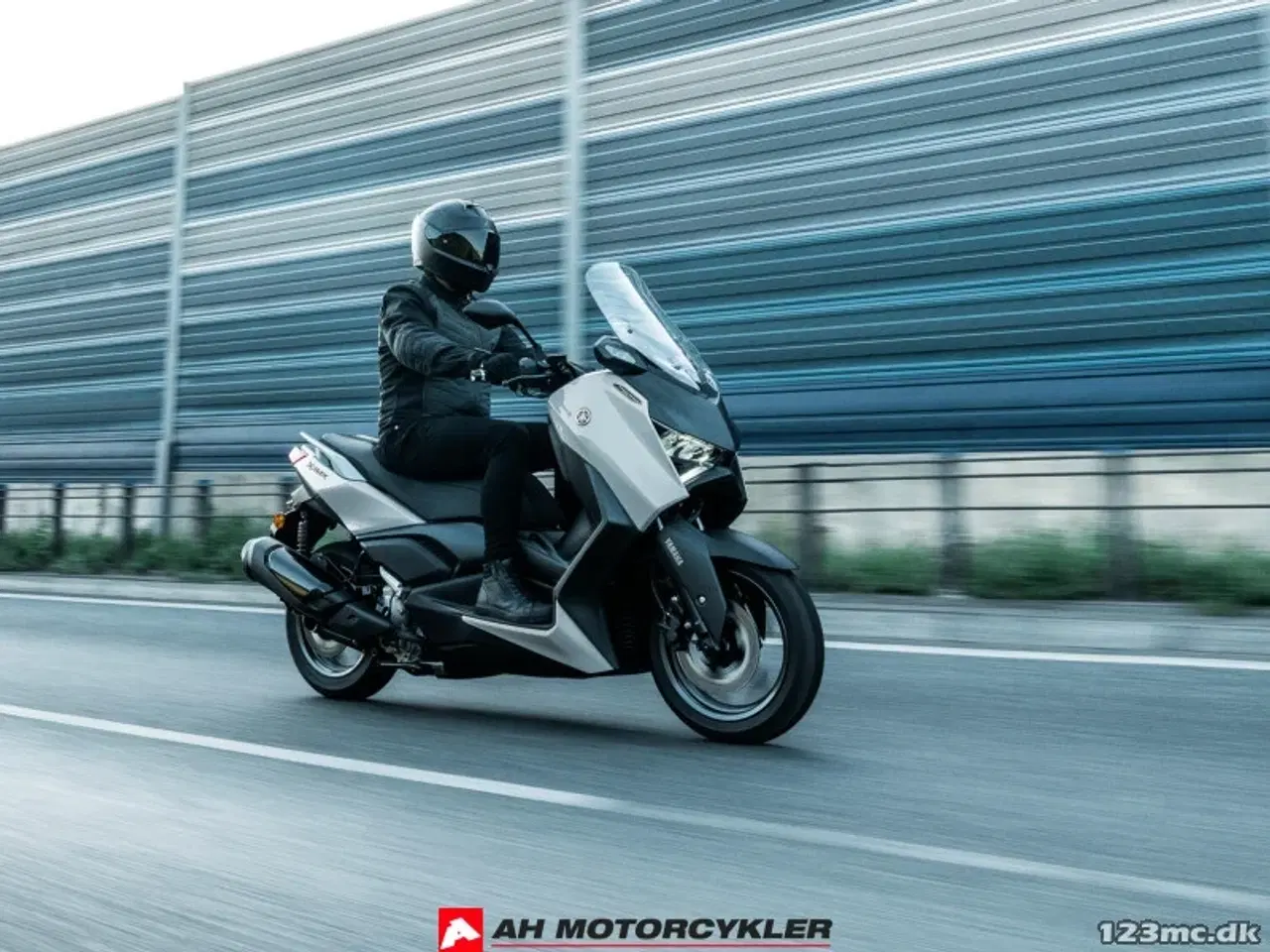 Billede 9 - Yamaha X-Max 300 Tech Max + Crystal Graphite