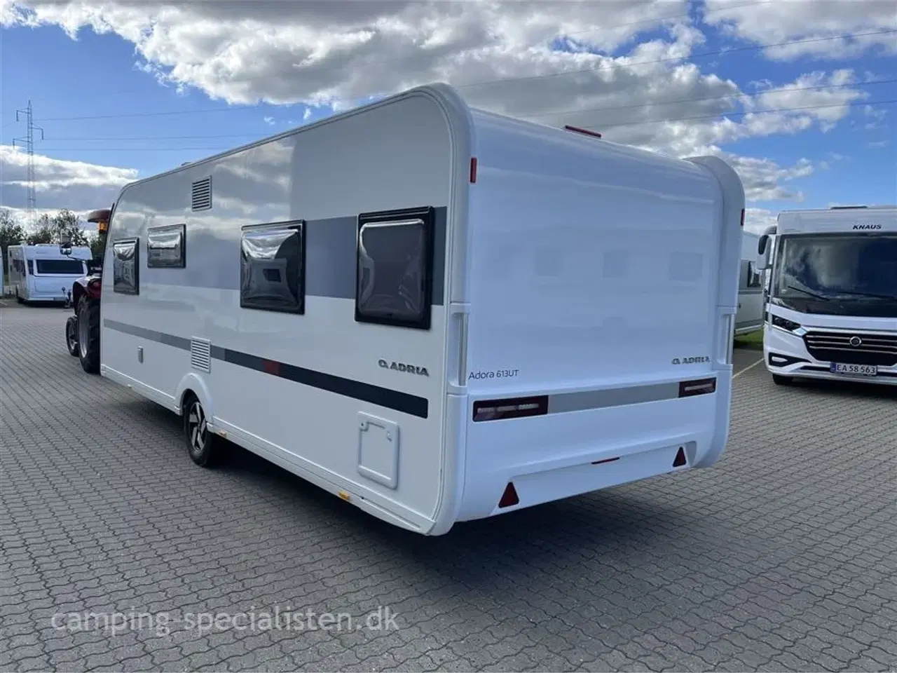 Billede 3 - 2024 - Adria Adora 613 UT Selected Edition   Adria Adora 613 UT Selected Edition 2023/2024 - Kan ses nu hos Camping-Specialisten.dk