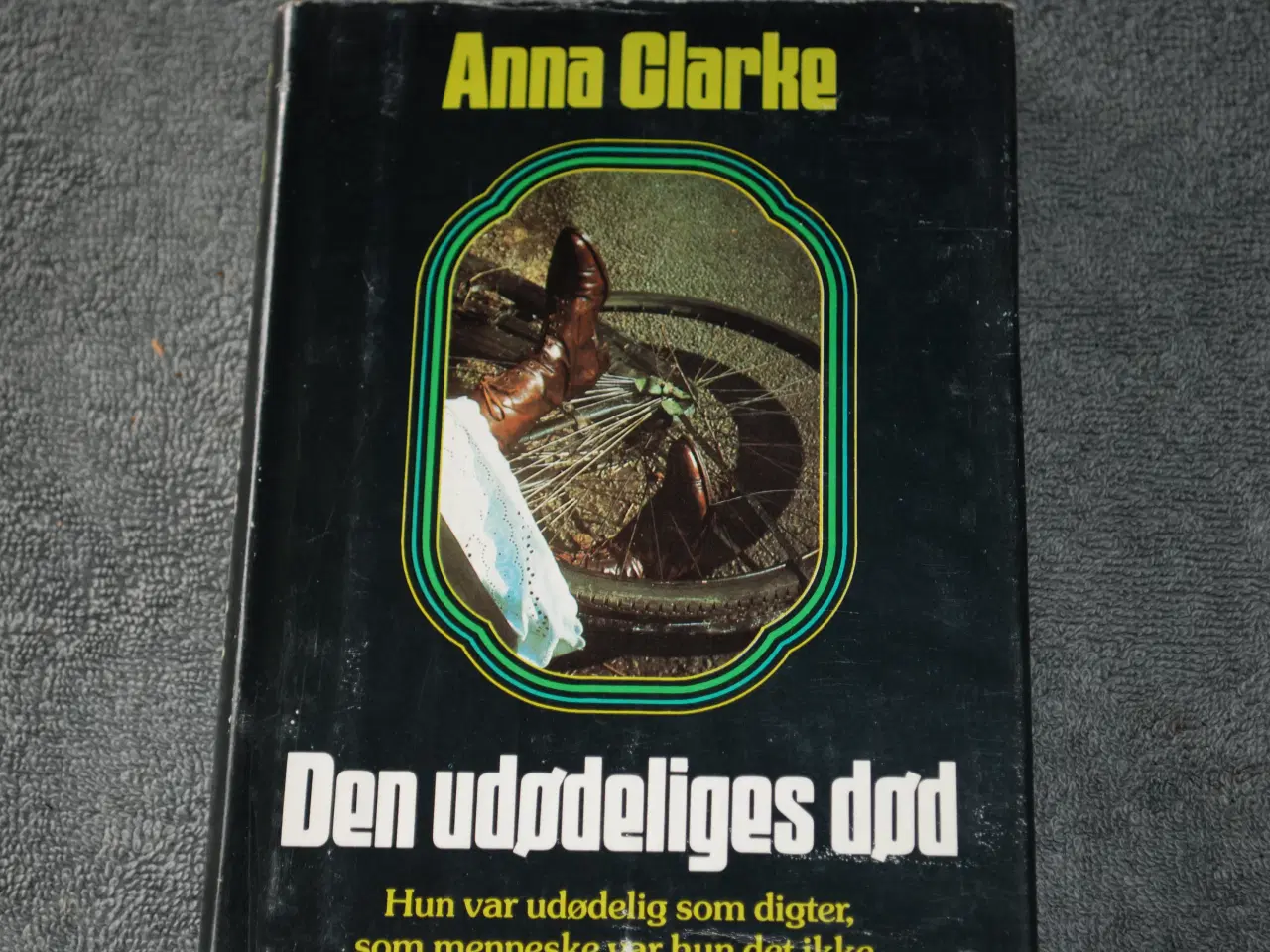 Billede 1 - Den udødeliges død, Anna Clarke