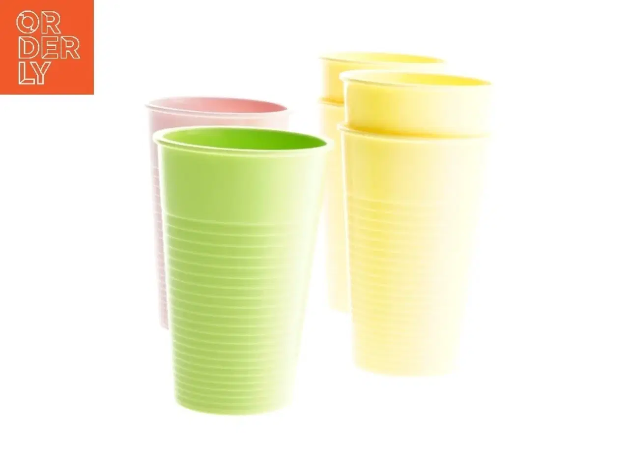 Billede 2 - Plastikkopper, 6 stk (str. 6 styk. ø. 7,5 cm. højde. 11 cm)