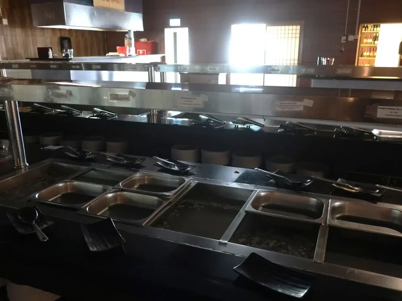 Billede 2 - Buffet med endestykke