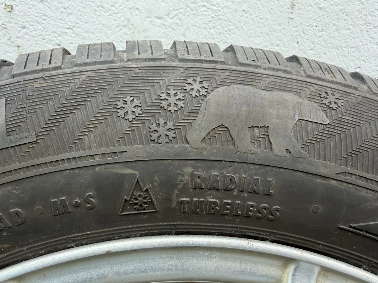 Billede 4 - 4Stk. Alufælge med vinterdæk 205 60 R16