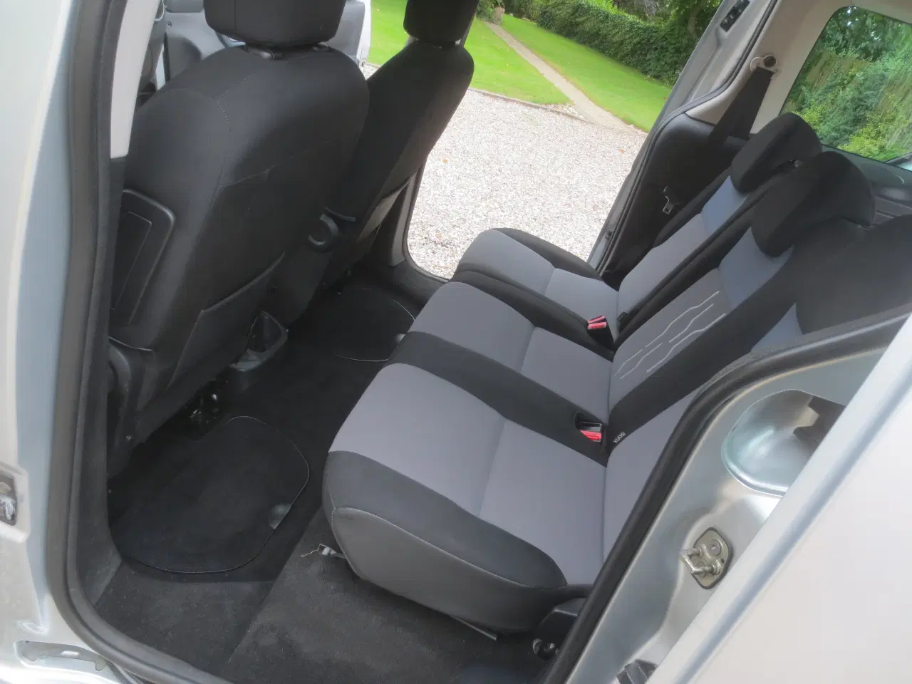 Billede 15 - Peugeot Partner 1.6 HDi År 2011, Nysynet. 