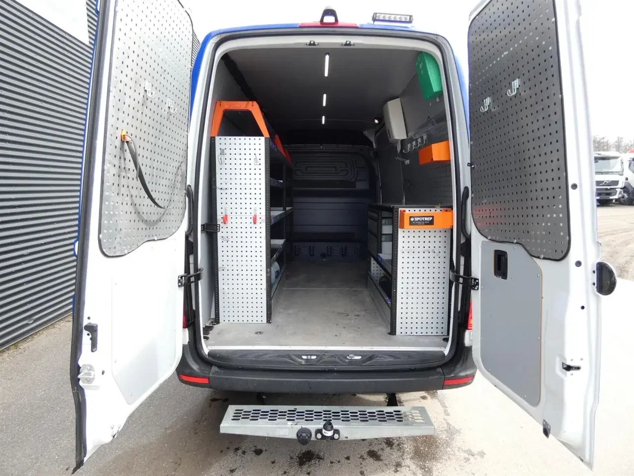 Billede 1 - Mercedes-Benz Sprinter 317 2,0 CDI A2 H2 RWD 9G-Tronic 170HK Van Aut.