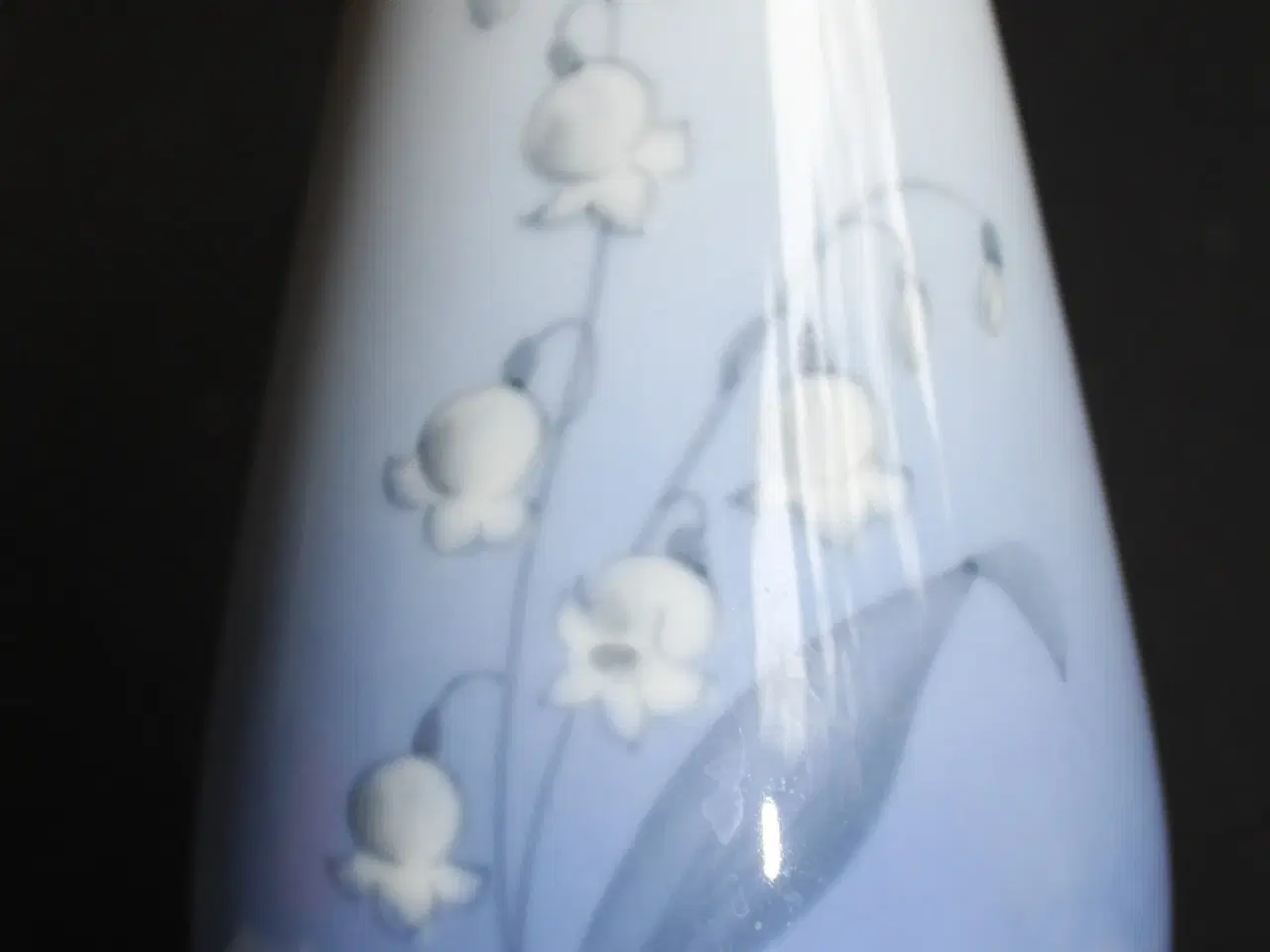 Billede 6 - Vase med liljekonval fra Bing og Grøndahl