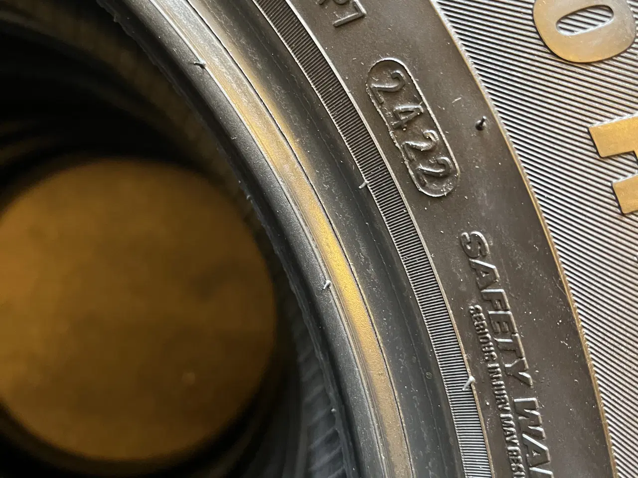 Billede 2 - 205-60-16 Sommerdæk Kumho.