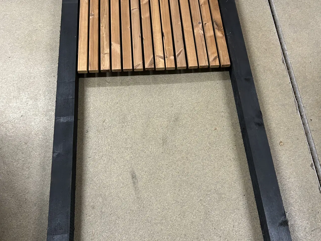 Billede 3 - Skraldespandsskjuler