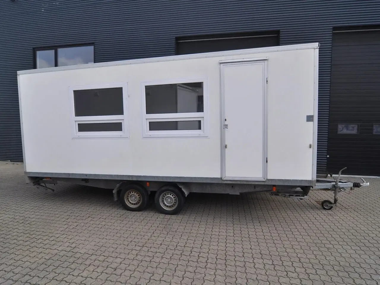 Billede 3 - Type 570: Kontorvogn med tanktoilet