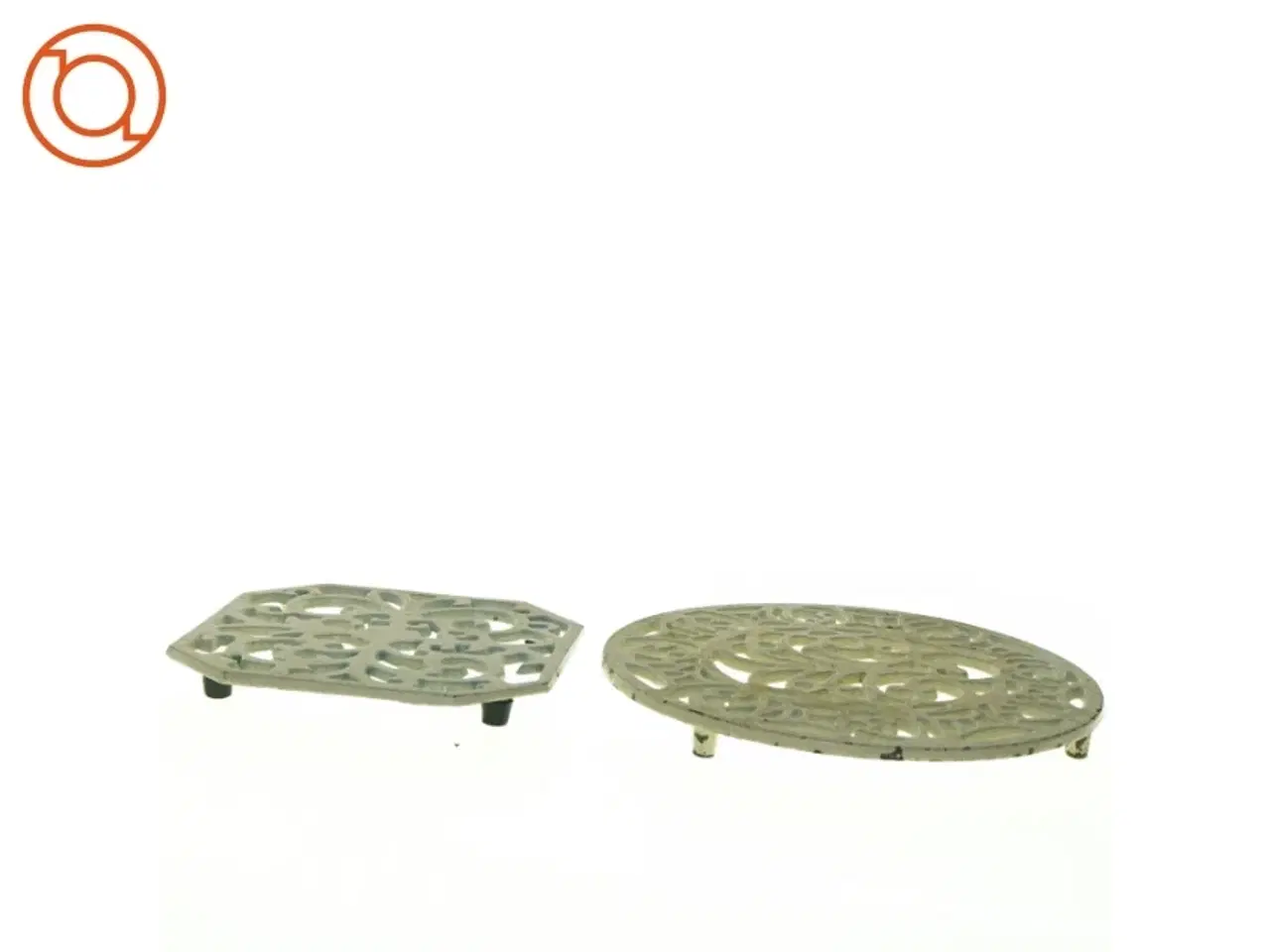 Billede 3 - Udsmykkede metalbordskånere (str. 15 cm og 20 cm)
