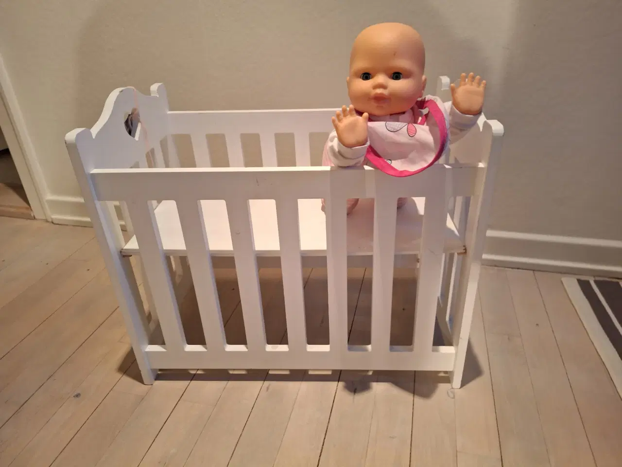 Billede 1 - Dukkeseng fra Happy Friend. 