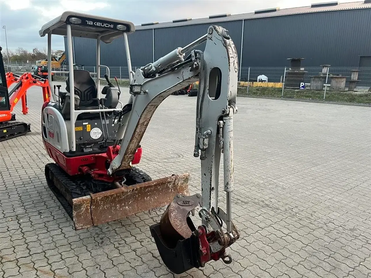 Billede 8 - Takeuchi TB216 Hydraulisk hurtigskifte +2 skovle