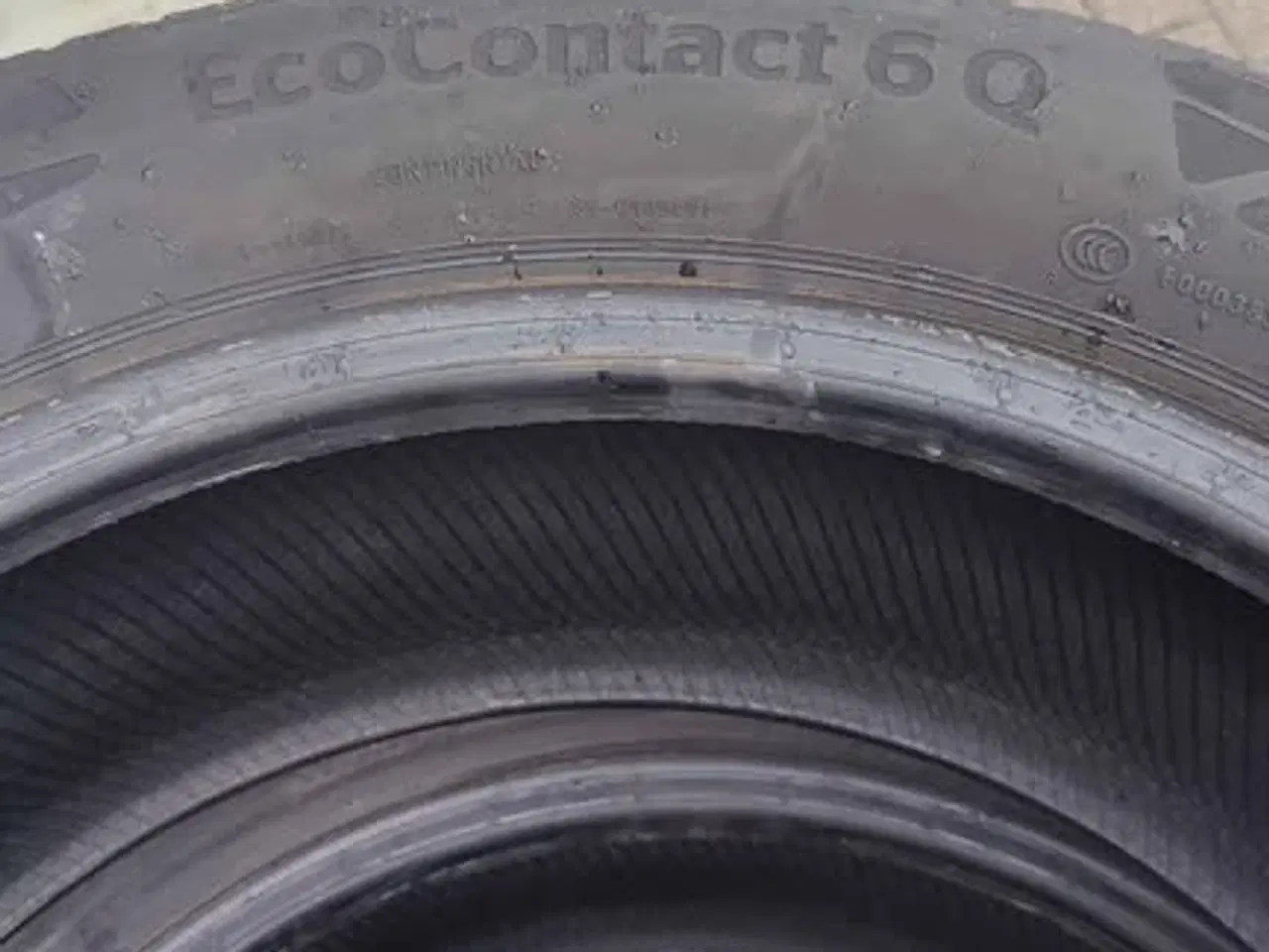Billede 2 - Sommerdæk 235/50-18 v xl Continental Eco contact 6