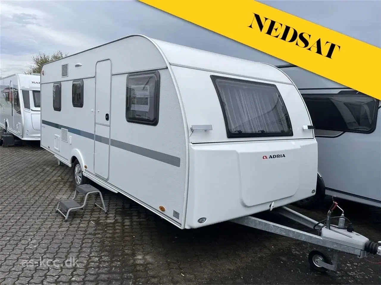 Billede 1 - 2023 - Adria Aviva 563 PT 3 køjer   Adria Aviva 563 PT årg. 2023 med 7 sovepladser, 4 siddepladser, køjevogn med 3 køjer.