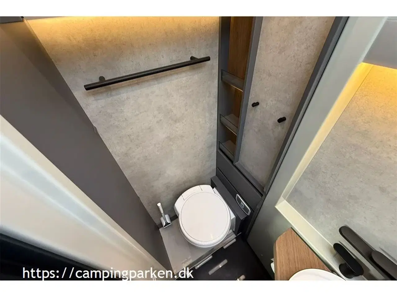 Billede 19 - 2022 - Niesmann+Bischoff iSmove 6.9E Aut. gear   En sjælden mulighed for en brugt Niesmann-Bischoff Ismove 6,9E, luksus i stilrent design