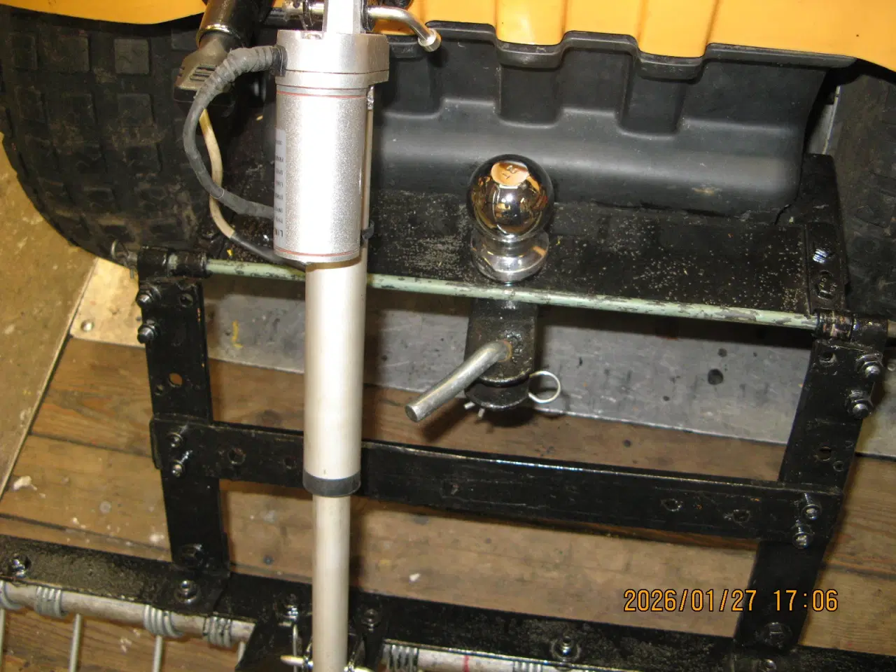 Billede 5 - Havetraktor med el.hæve sænk rive og skraber