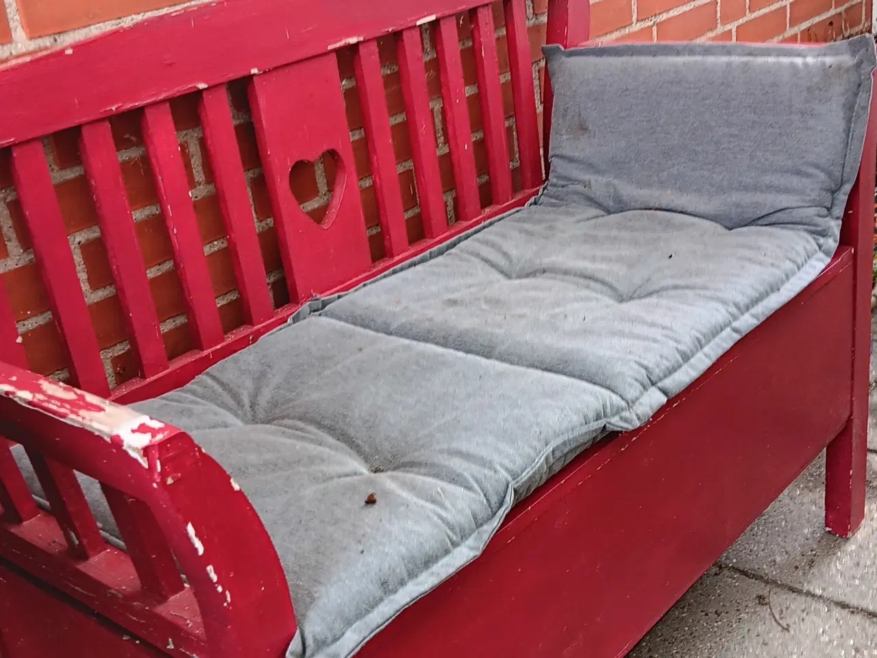 Billede 3 - Lille slagbænk med hynde
