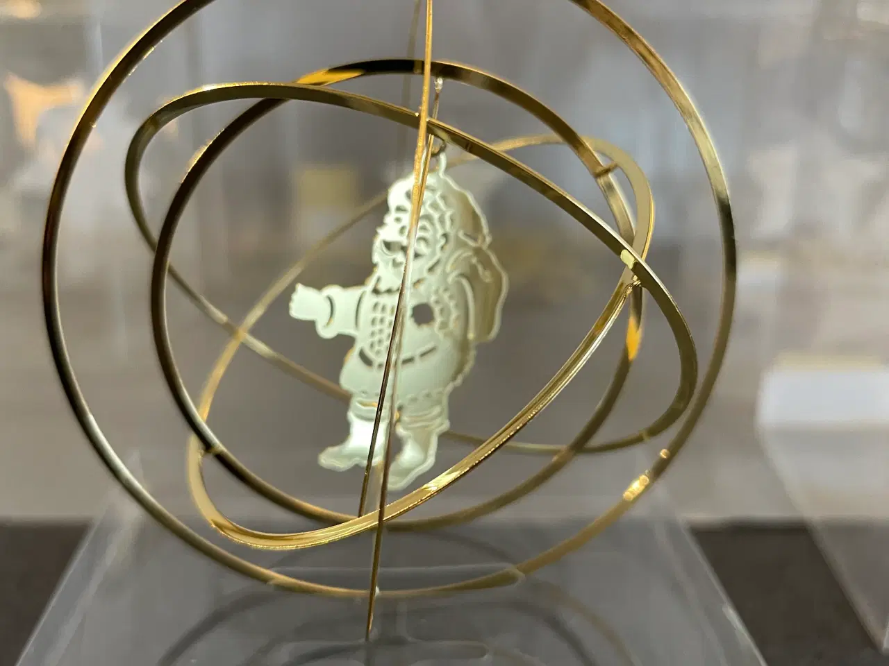 Billede 1 - 7 æsker med flotte forgyldte juleophæng MOONMIND