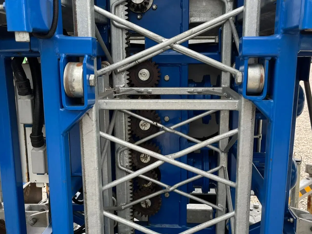 Billede 13 - Manitou Mandskabskurv arbejdsplatformen, Byggeelevatorer, mastklatreplatforme, byggehejs, Climber, buildclimber