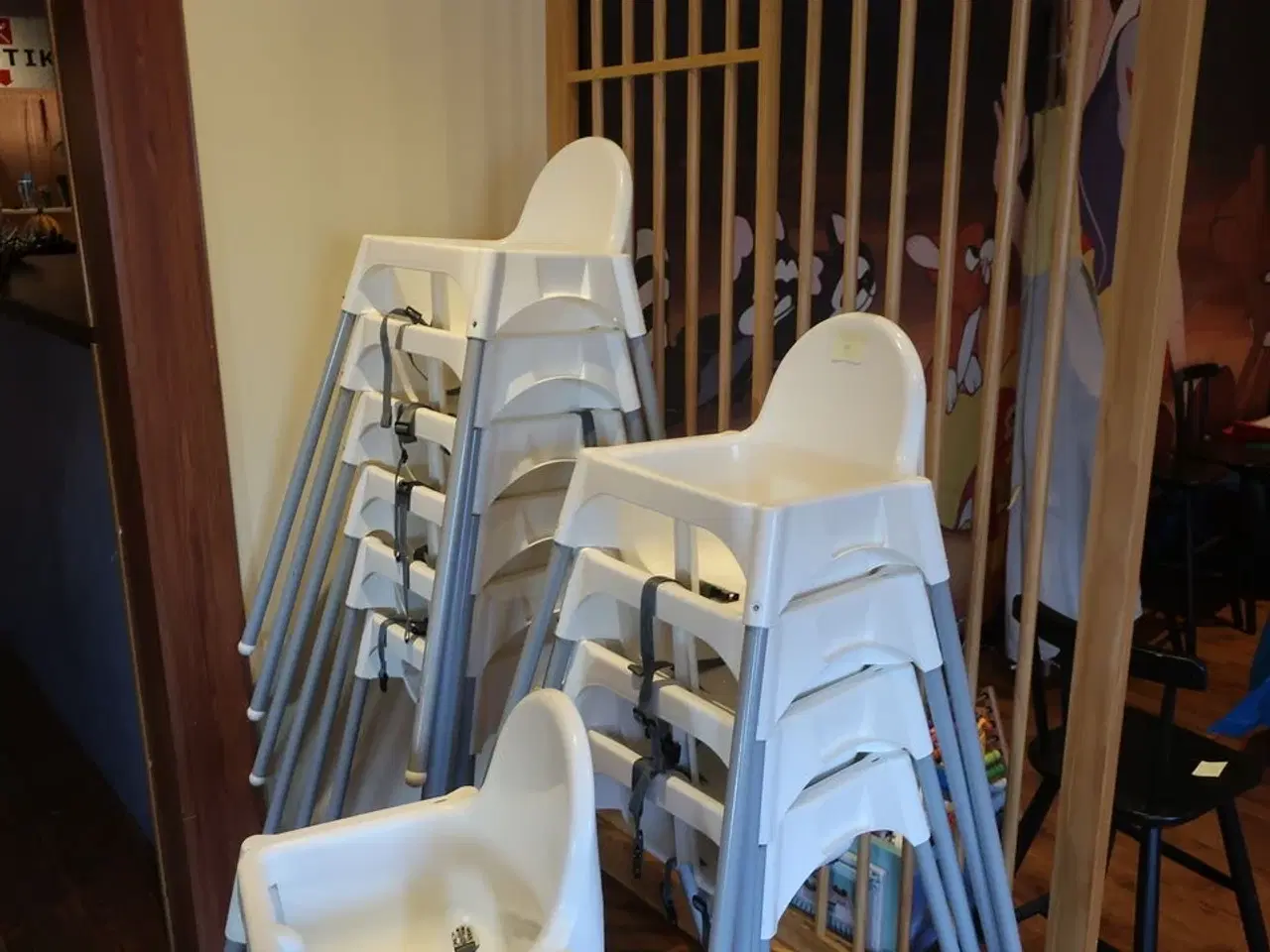 Billede 2 - 10 høje barnestole IKEA