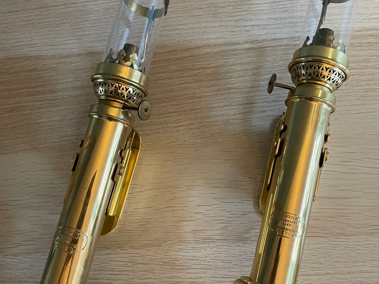 Billede 1 - 2 små petroleumslamper