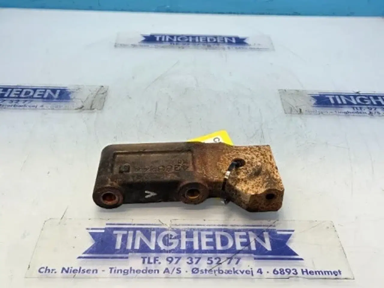 Billede 1 - Valtra  S394   Beslag LH   4386844M2