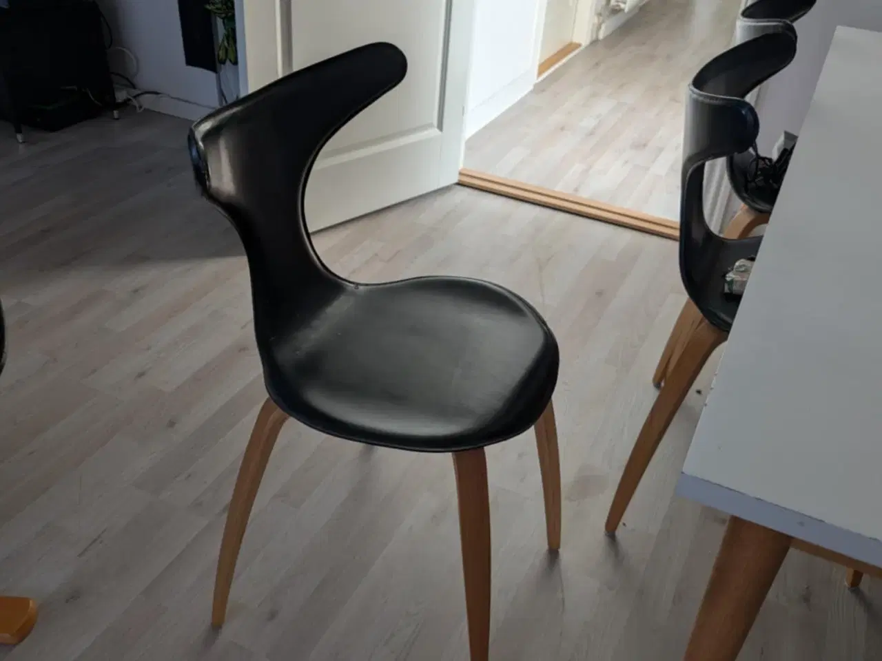 Billede 2 - Spisebord sæt m 6 stole 