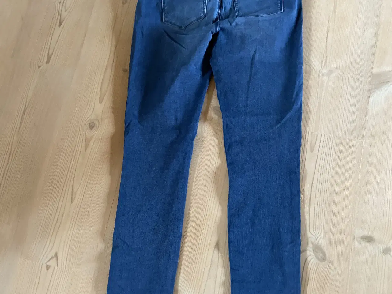 Billede 2 - Only blå bukser str. XL/34 lang benlængde