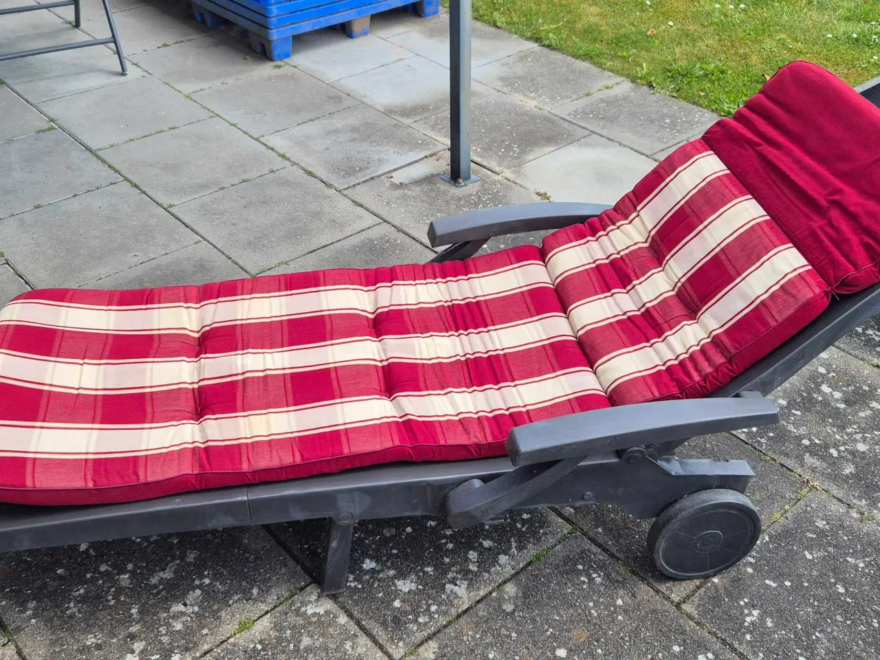 Billede 1 - Solseng med hynde.