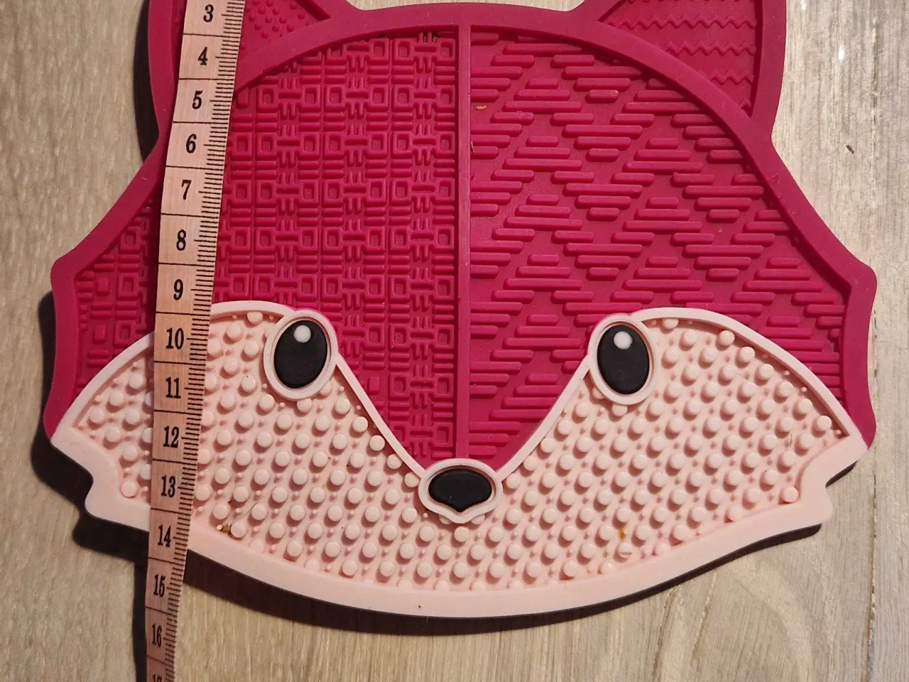 Billede 3 - Slikkemåtter med sugekop 