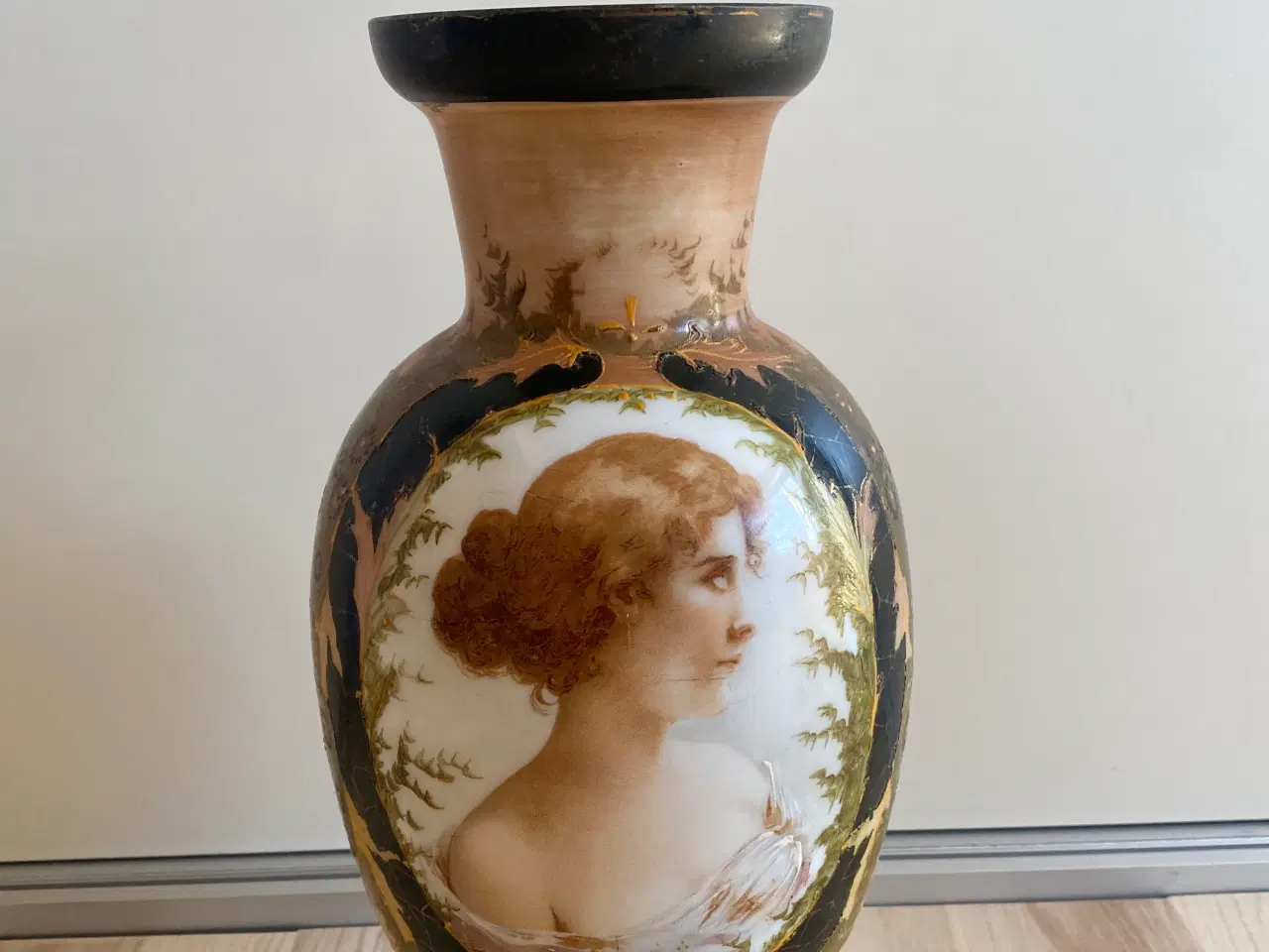 Billede 1 - Flot gammel vase