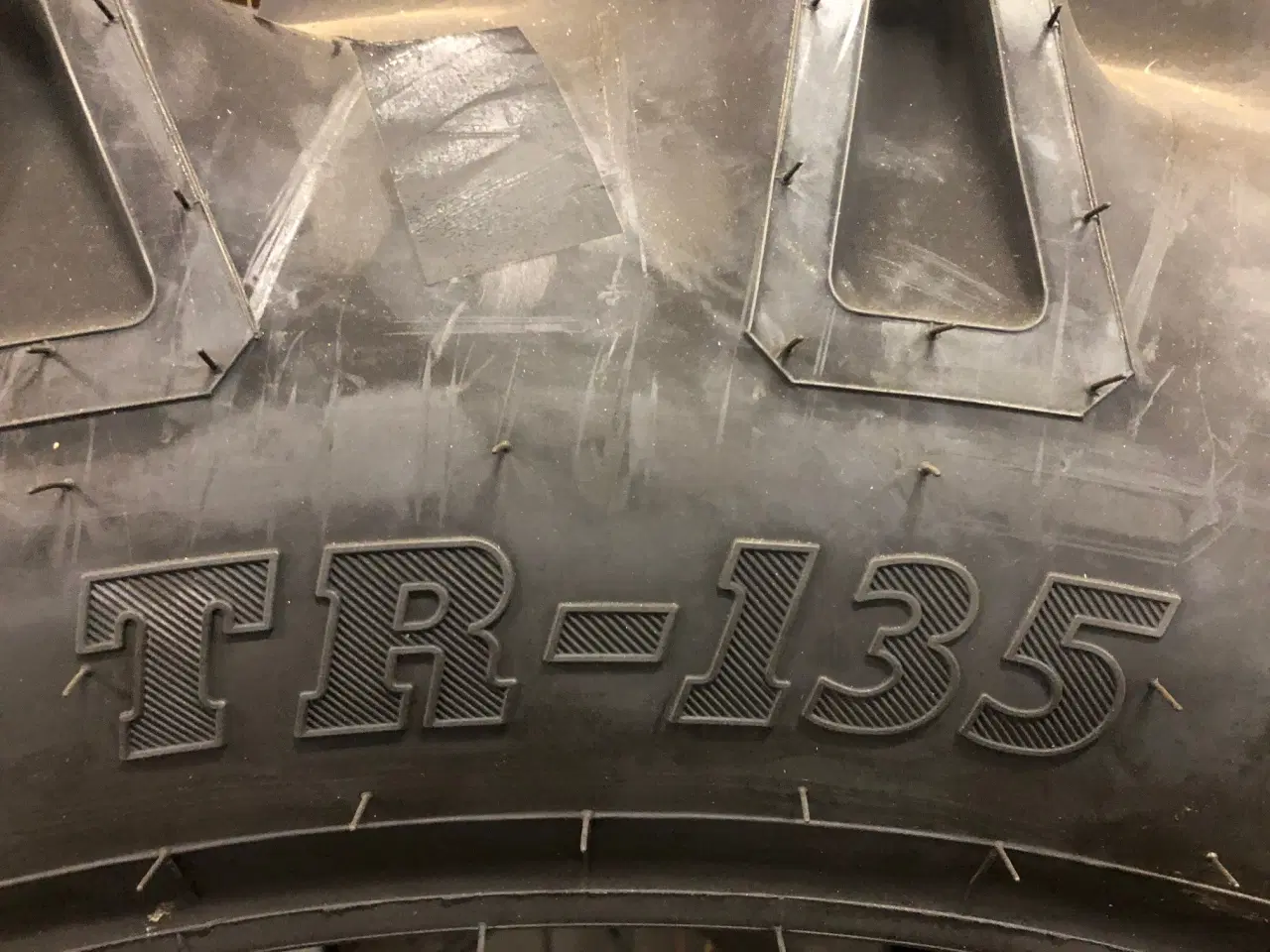 Billede 3 - BKT 12,4x28 TR-135 - 2.155,- + moms