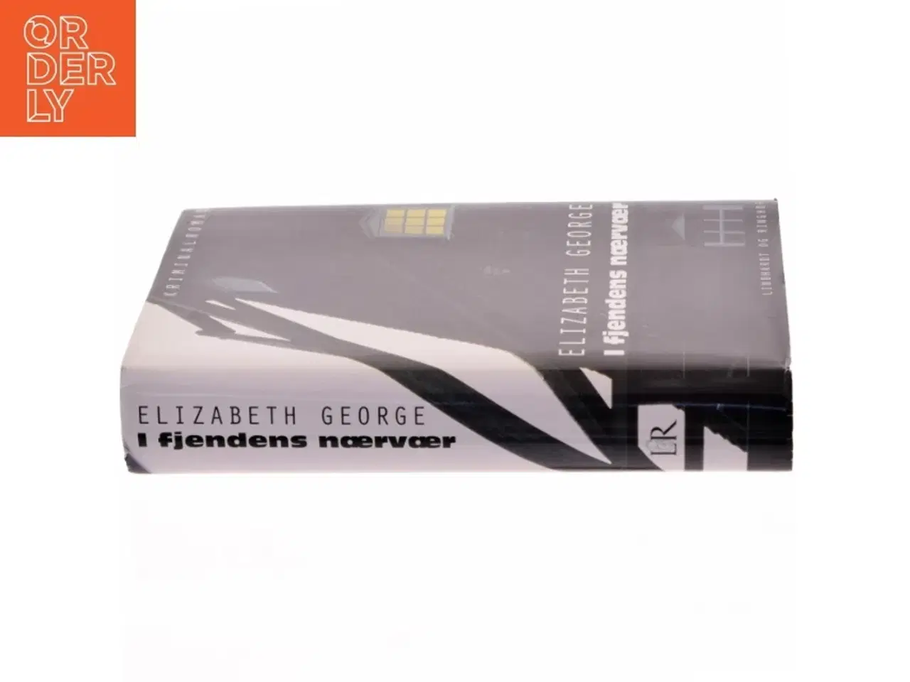 Billede 2 - Kriminalroman 'I fjendens nærvær' af Elizabeth George fra Lindhardt og Ringhof