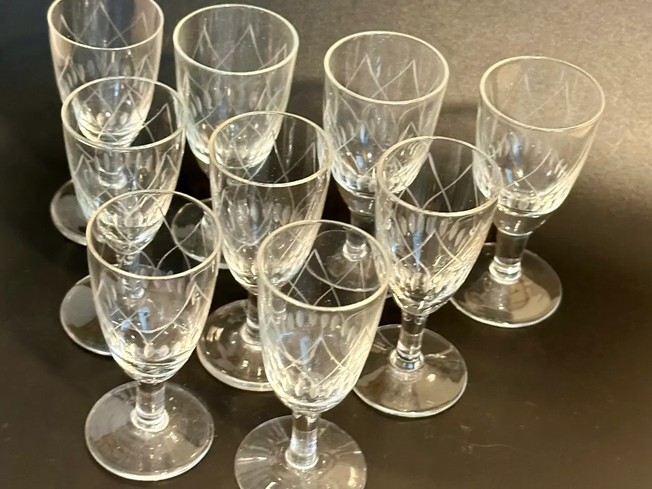 Billede 1 - 9 vintage BELLONA snapseglas i flot stand sælges 