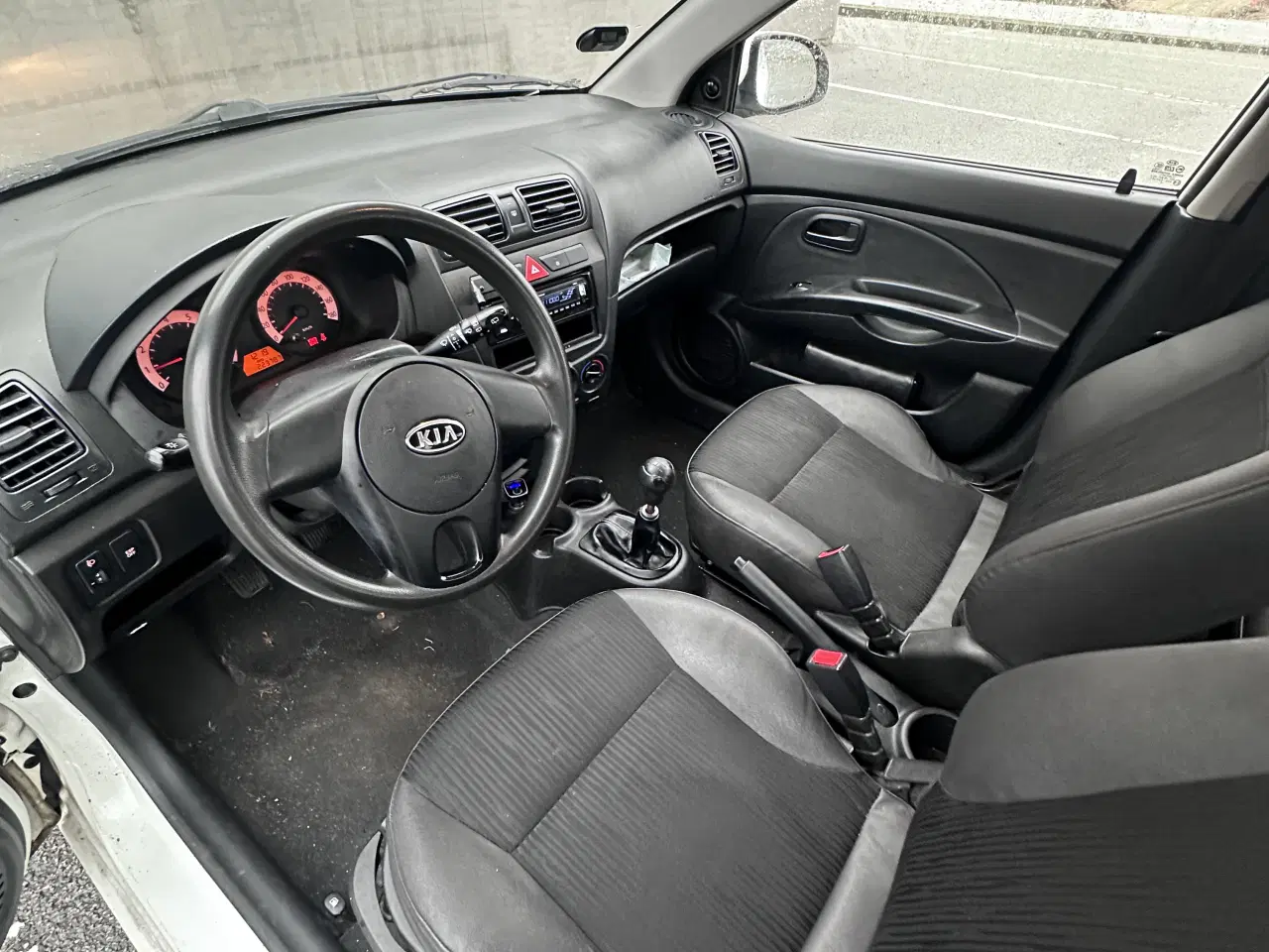 Billede 4 - Velholdt Kia Picanto til små penge