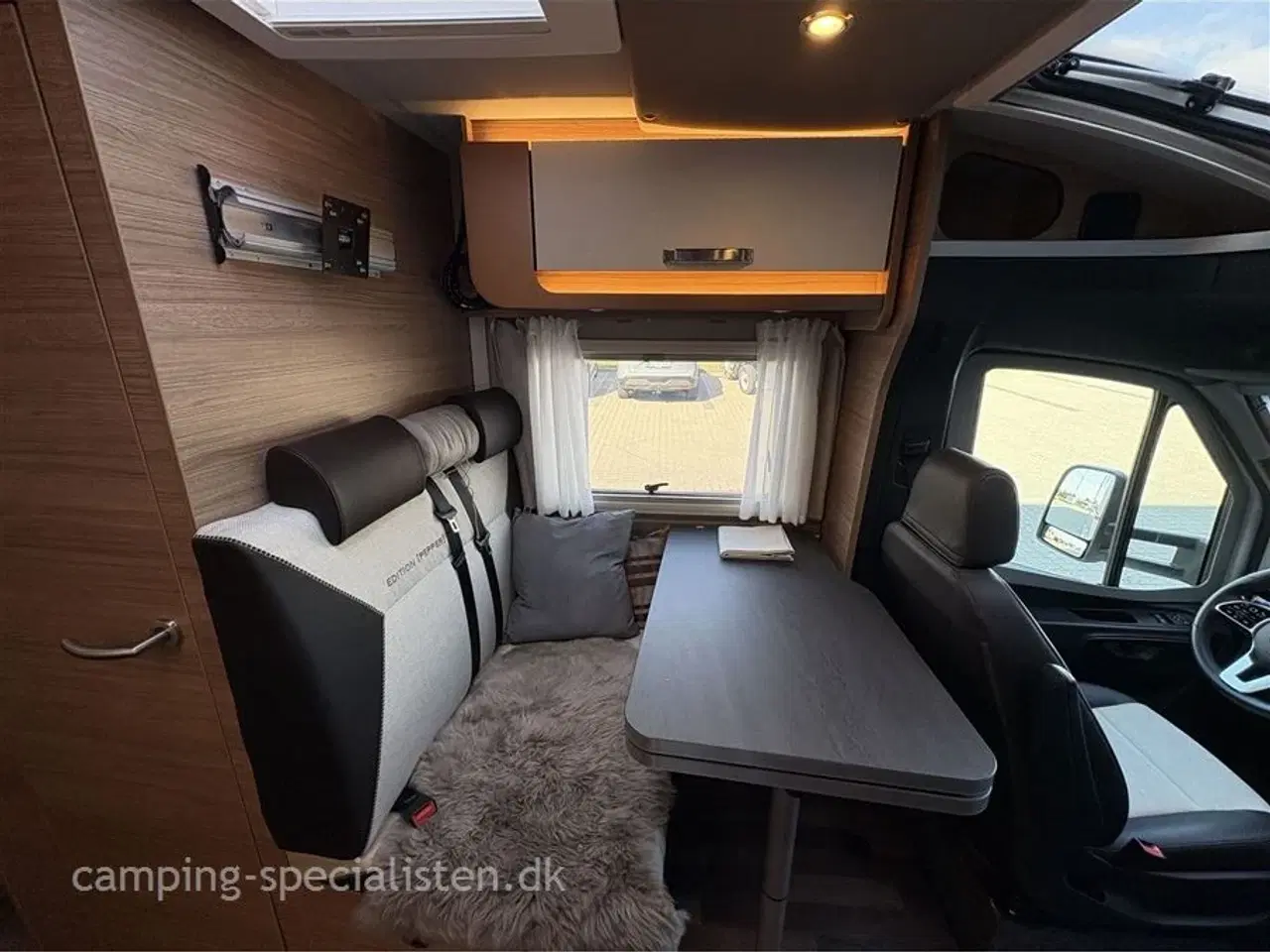 Billede 5 - 2023 - Weinsberg Pepper Edition MEG 640 Mercedes   Weinsberg Pepper Edition 640 MEG model 2023 - Mercedes-Benz - Se den nu hos Camping-Specialisten.dk
