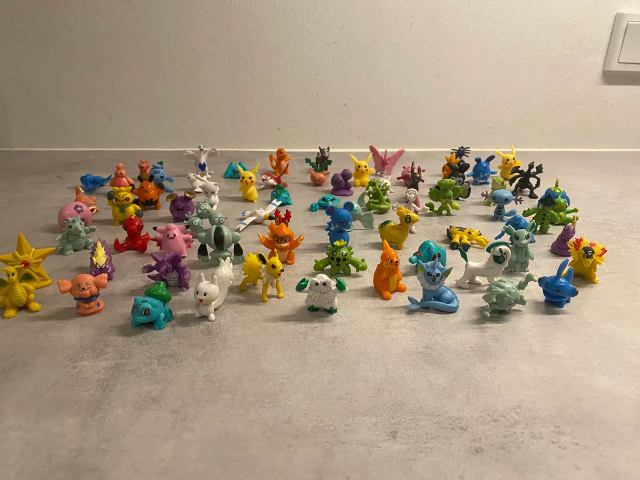 Billede 3 - Pokemon figurer 72 stk