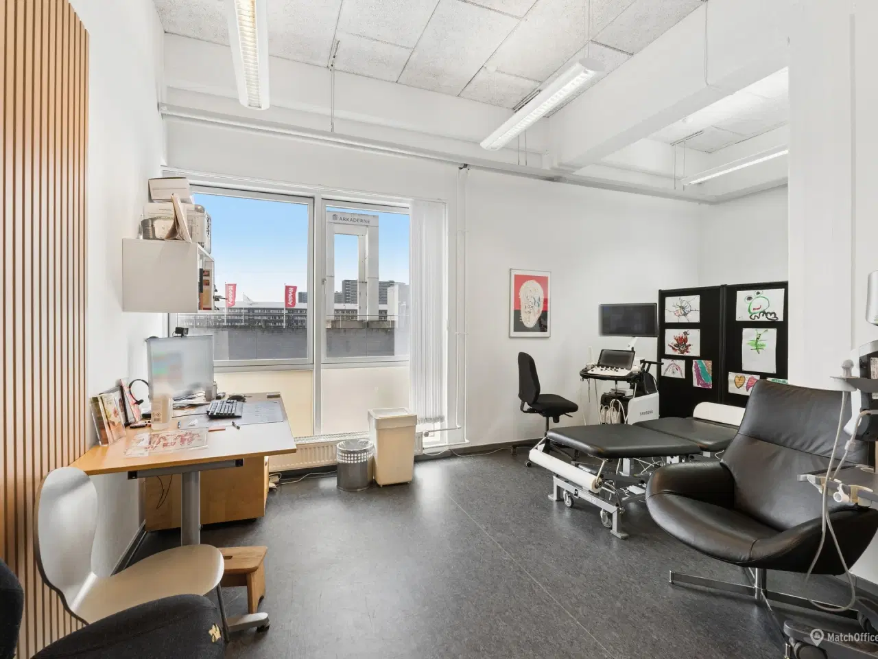 Billede 4 - Lyst kontor- eller kliniklejemål tæt på offentlig transport og Motorring 3