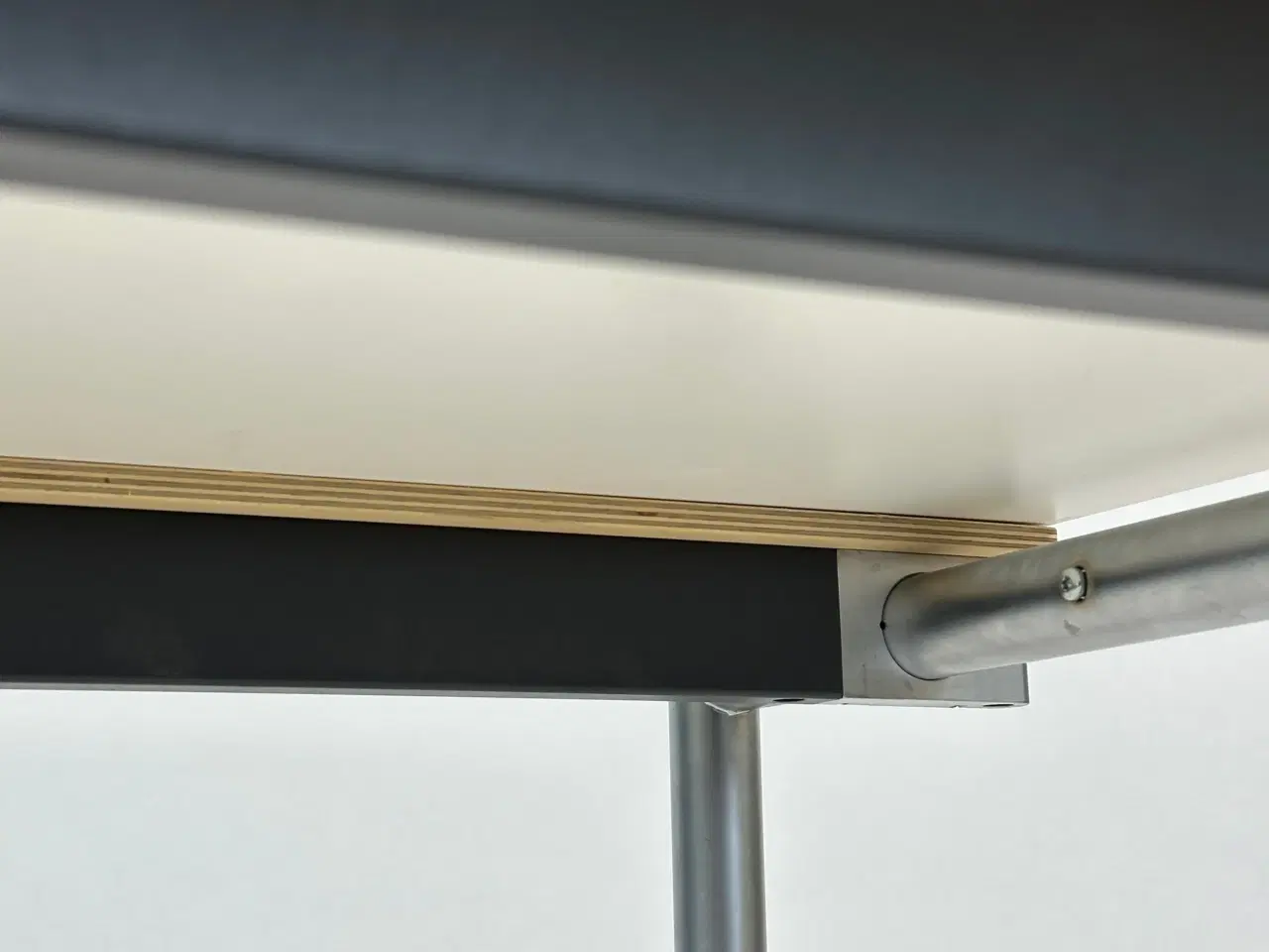 Billede 4 - Foldbart Bord