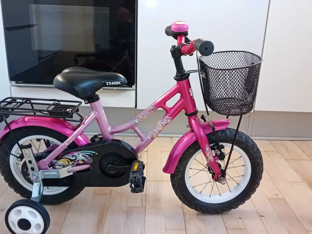 Billede 1 - Børnecykel mærket mbk. I rigtig god stand.