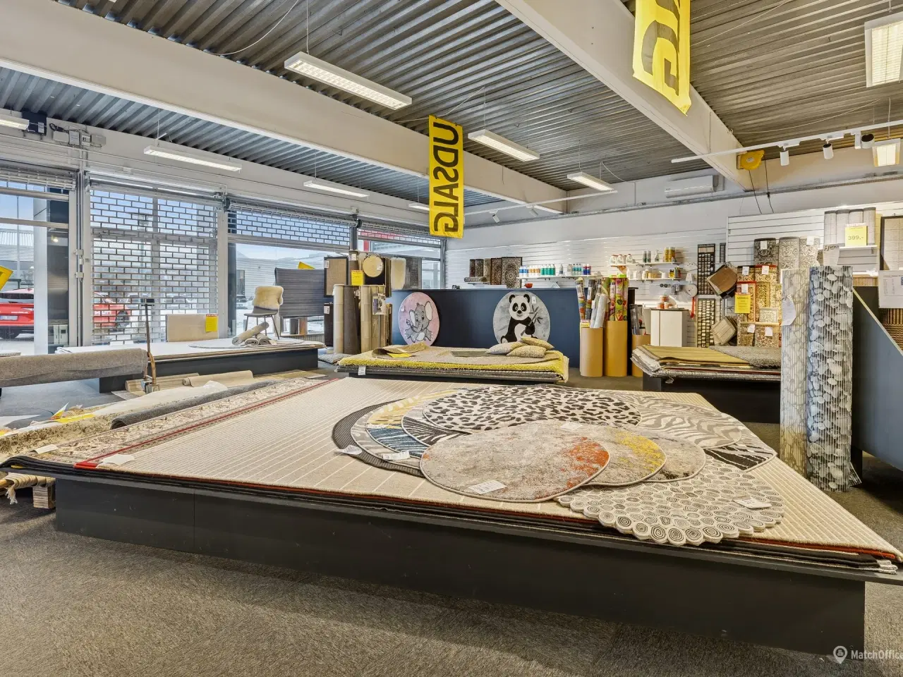 Billede 2 - Butikslejemål med tilhørende lager