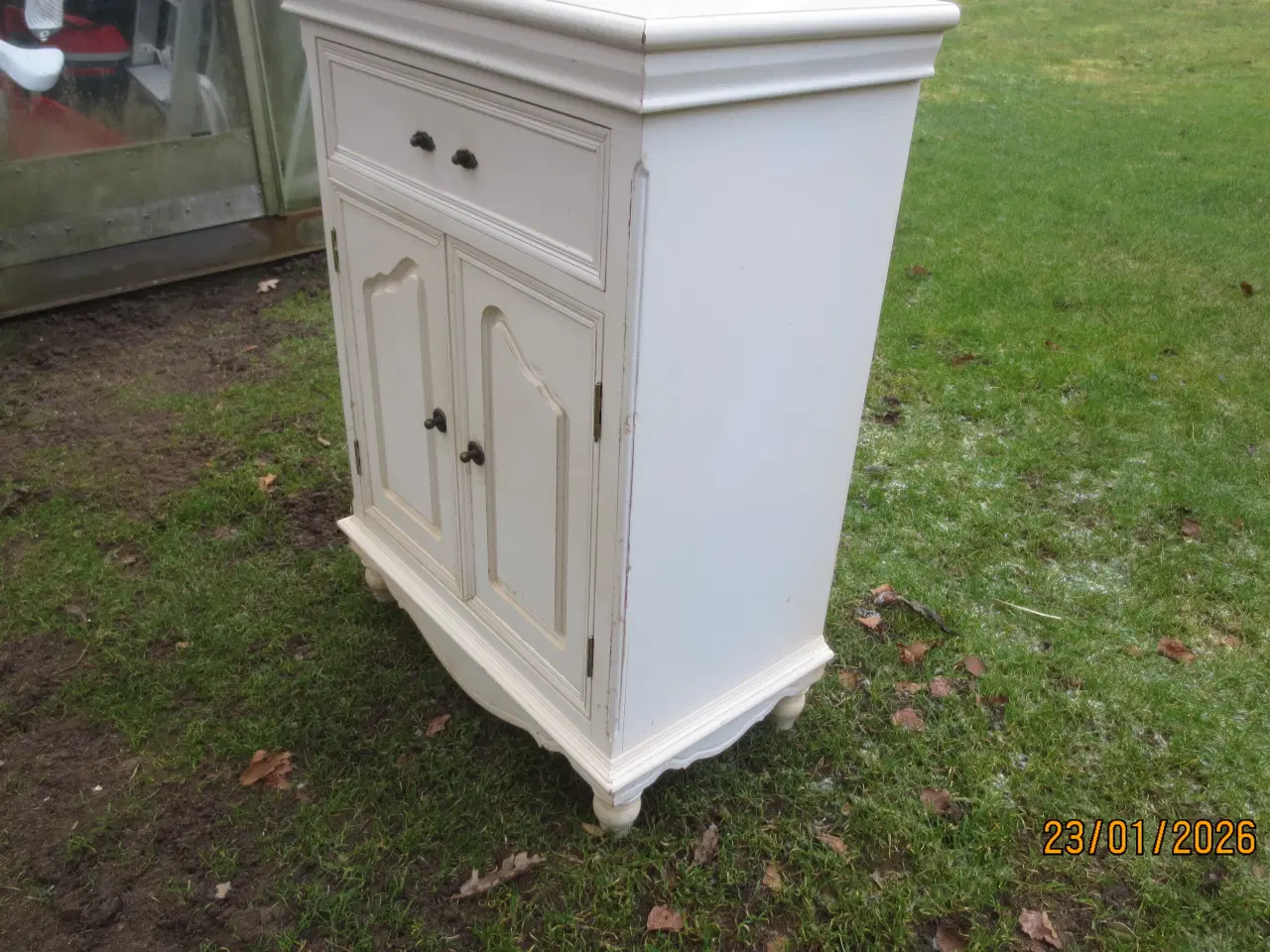 Billede 3 - 1 stk Lille Skab med 2 låger Hvid