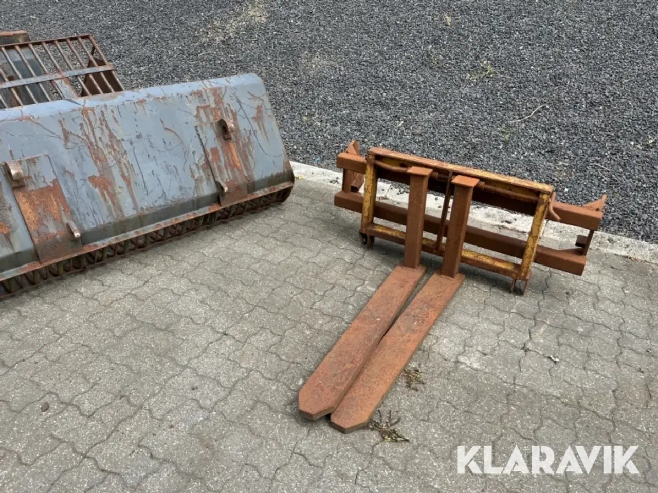 Billede 6 - Skovle og redskaber 9 styk